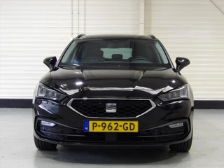 SEAT Leon Sportstourer 1.0 eTSI 110pk DSG-7 Style Business Intense / 4