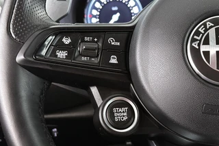 Alfa Romeo Tonale 1.3T PHEV Veloce Leder Stoelventilatie Stoelverwarming Harman Kardon Keyless / 33