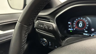 Ford Focus Wagon 1.5 EcoBoost ST Line active X Business TREKHAAK CAMERA LM NAVI CRUISE CARPLAY. / 34