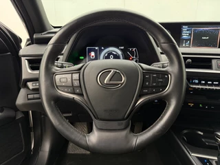 Lexus UX 250h Comfort Line | Trekhaak | Camera | Adaptive Cruise | Stoel-/Stuurverwarming | CarPlay / 11