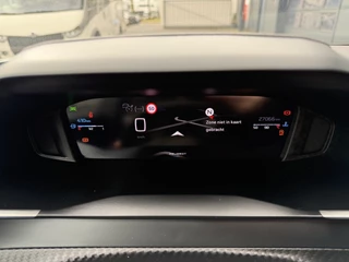 Peugeot 2008 100pk Allure Pack (360gr Camera - Keyless Entry - Adaptieve Cruise Controle - LED - Parkeersensoren V+A - Automatische Airco - 3D Cockpit - Navigatie - 17"incl 4S) / 17