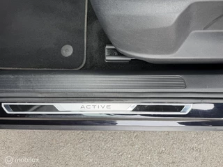 Volkswagen T-Roc 1.5 TSI DSG Active CLIMA*CARPLAY*PDC*STOELVERW / 31