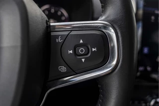 Volvo XC40 1.5 T3 Inscription  | Adaptive Cruise | Trekhaak | Camera / 29