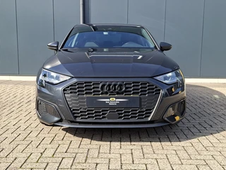Audi A3 Limousine 30 TFSI AUTOMAAT * Carplay * Climate Control * Parkeersensoren * / 10