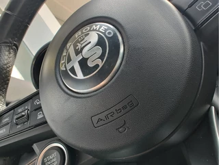 Alfa Romeo Tonale 1.5T HYBRID Ti AUTOMAAT  Matrix LED | Keyless | Adaptive Cruise / 28