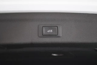 Audi Q3 45 TFSI e 245pk S-Tronic Pro Line Trekhaak Sportstoelen Stoelverwarming ACC Virtual Cockpit Navigatie / 44
