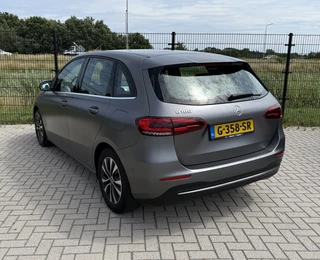 Mercedes-Benz B-klasse 180 Business Solution Plus CarPlay | Camera | groot NAVI / 6