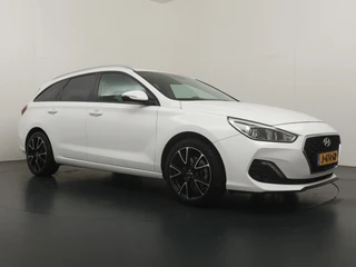 Hyundai i30 Wagon 1.0 T-GDI Comfort  Lendensteunverstelling - Cruise Control - Achteruitrijcamera - Climate Control / 11