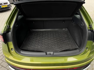 Volkswagen Taigo 1.0 TSI R-Line - Pano - 1E Eigenaar * DSG / 15