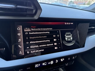 Audi A3 Sportback 30 TFSI Pro Line Apple Carplay | LED | Lane assist / 30