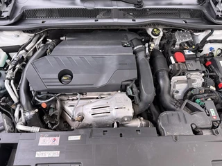 Peugeot 508 1.6 HYbrid GT PHEV| AFNEEMBARE TREKHAAK| PANO| ELEKTRISCHE ACHTERKLEP| ACHTERUITRIJCAMERA| RIJKLAAR GELEVERD INCL. 12 MND BOVAG GARANTIE| DODE HOEK SENSOR| / 17
