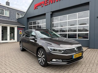 Volkswagen Passat Variant 1.4 TSI ACT Highline Business R / Pano / Massage / Camera / Sportleder / Trekhaak / Zeer mooie auto ! / 2