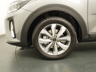 Kia Stonic 1.0 T-GDi MHEV DynamicPlusLine  - Apple/Android Carplay - Navigatie - Cruise Control - Stoel/Stuurverwarming - Lichtmetalen Velgen - Fabrieksgarantie t/m 28-01-2032 / 17