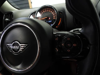 MINI Countryman 1.5 One NAVI/LEER/EL.KLEP/LED/16"LMV! / 17