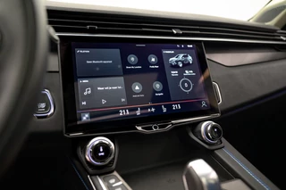 Lynk & Co 01 1.5 261PK Plug-in Hybrid * 360° Camera* Pano/dak Apple/Carplay Adaptive/Cruise / 20