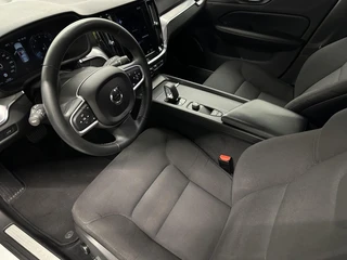 Volvo V60 2.0 B3 Momentum Advantage TREKHAAK CARPLAY NAVI ADAPTIEF CRUISE CAMERA. / 19