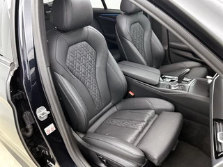BMW 5-serie 545e xDrive High Executive M Sport | Dakraam | Camera | Autopilot | Stoel-/Stuurverwarming | CarPlay / 6