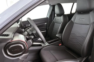 Jeep Avenger 1.2 e-Hybrid Altitude JBL Keyless Elektrische Achterklep / 7