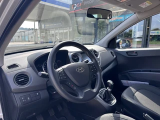 Hyundai i10 1.0I Comfort '' Infotainmentsystem - USB - CC - Elektrische ramen '' / 12