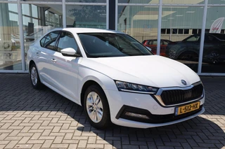 Skoda Octavia 1.5 TSI G-TEC Business Edition|Cruise control|Apple carplay/Android auto|Navi| / 16