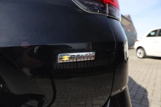 Renault Megane Estate 1.6 E-Tech Plug-In Hybrid 160 R.S. Line||Automaat|Camera|Digi dash|Pano| / 30