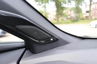 Toyota C-HR 1.8 HYBRID STYLE / 18