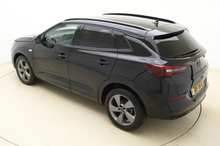 Opel Grandland 1.2 Turbo 130pk GS Line | Navigatie | Camera | Keyless | Electrische achterklep | Dakrails | Stoel & Stuurverwarming | AGR Stoelen | Climate control / 5