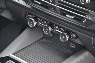 Citroen C5 X 1.2 130 PK Turbo - 8 Automaat * Shine * Leder * HUD * Stoel / Stuur verw. / 24