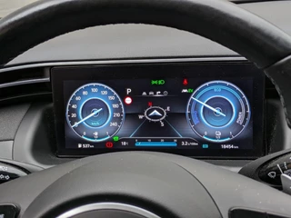 Hyundai Tucson 1.6 T-GDI PHEV 4WD|Panodak|Navi|Stoel/Stuurverwarming|Keyless-Entry/Go|360-Camera / 17