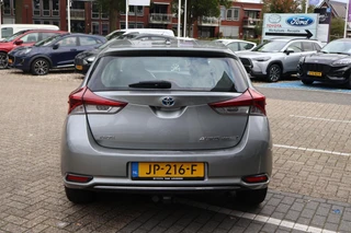 Toyota Auris 1.8 HYBRID ASPIRATION 5-DEURS CAMERA CRUISE NL-AUTO AFN.TREKHAAK NAVI CRUISE LM-VELGEN / 19