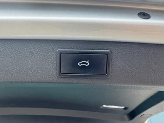 Skoda Superb Combi 1.4 TSI iV Style * AUTOMAAT * Trekhaak * Navigatiesysteem * Elektr. Kofferklep * / 19