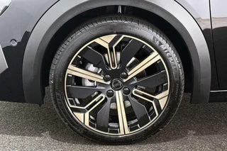 Lancia Ypsilon 1.2 Turbo Hybrid / 22