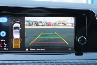Volkswagen Golf 1.5 ETSI R-LINE BNS Automaat Panorama dak / Camera / 38