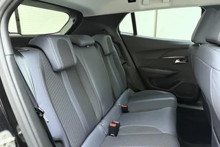 Peugeot 2008 1.2 Turbo 100pk Allure | Trekhaak | Navigatie | Achteruitrijcamera | Climate control | Parkeersensoren | Lichtmetalen velgen / 17