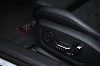 Audi RS6 Avant 4.0 TFSI quattro  Nardo Ceramic Pano Trekh Sportuitl HUD ACC Dynamic+ 4WS / 39