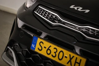Kia Stonic 1.0 T-GDi MHEV GT-Line | LEDER | STUURVERWARMING | DAB | APPLE | CAMERA / 15
