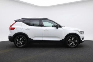 Volvo XC40 2.0 B4 MHEV R-Design Leder l 360° Camera l Harman l Adaptive l VOL OPT / 6