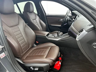 BMW 3-serie 330e xDrive | Dravit Grau | Camera | Stoelverwarming | Memory Stoelen | / 13
