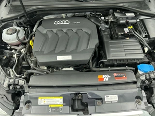 Audi A3 Limousine 40 TFSI Sport S Line Edition Automaat | Navigatie | Parkeersensoren / 24