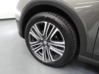 SEAT Arona 1.0 TSI Style NAVI/CLIMA/CRUISE/LED/17"LMV! / 30