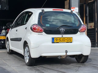 Toyota Aygo 1.0 VVT-i Comfort|Trekhaak|Airco|El.Ramen|5 deur / 9