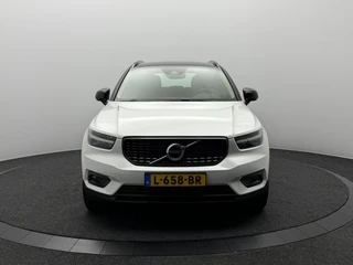 Volvo XC40 1.5 T4 Recharge R-Design Expression | Trekhaak | Leer | Stoel/Stuurverwarming | Camera / 29