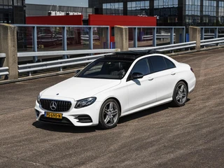 Mercedes-Benz E-klasse 220 d AMG Line Night Edition Panoramadak Widescreen Sfeerverlichting Apple CarPlay Android Auto Camera Stoelverwarming LED / 9