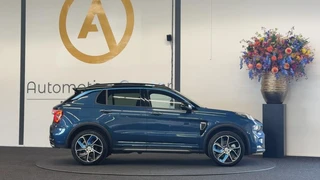 Lynk & Co 01 1.5 PHEV | MY23 | 6.6 KWH | ZWARTE HEMEL | PANO | 360 | / 16