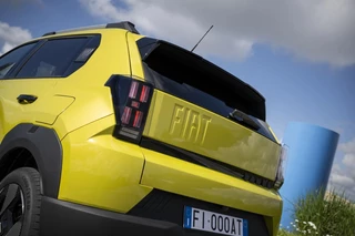Fiat Grande Panda La Prima 11 kW 44 kWh Fiat Grande Panda La Prima 44 KWh / Nu te bestellen / FIAT Dealer Flevoland / 5