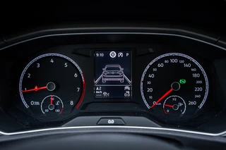 Volkswagen T-Roc 1.5 TSI Sport Autom. | Navi | PDC | Cruise controle | Trekhaak / 33