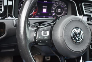Volkswagen Golf 2.0 TSI 4MOTION R / 1e LAK VOL OPTIES / MAXTON / PANO / DYN / VIRTUAL COCKPIT / 26