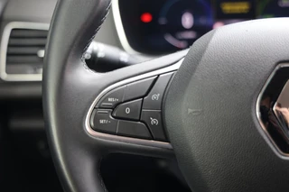 Renault Megane Estate 1.6 E-Tech Plug-In Hybrid 160 Intens|Camera|HUD|Keyless|Dodehoek assistentie / 21