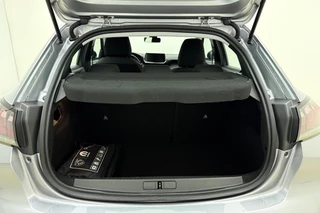 Peugeot 208 1.2 PureTech 100pk Active Pack | Navigatie | Airco | Bluetooth | Cruise control | DAB | Lichtmetalen velgen | lage KM-stand / 9