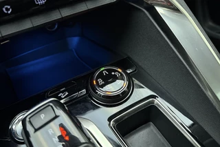Peugeot 5008 1.2 PureTech Crossway Leer/Alcantara l 360 camera l Schuif-Kanteldak l Focal l Climate control l Cruise Control Adaptief l Full-LED l DAB l Apple Carplay & Android Auto / 18